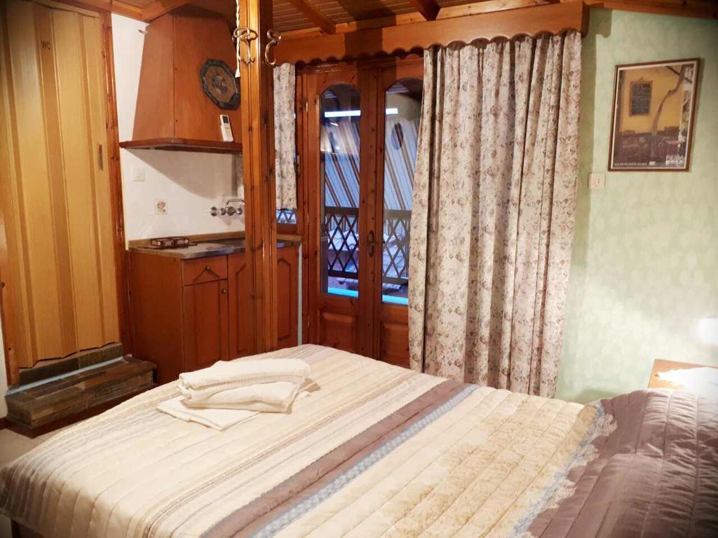 Erato Hotel Neos Panteleimonas Esterno foto